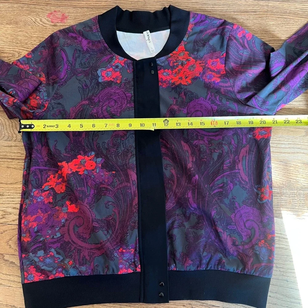 Fabletics Floral Paisley Bomber Jacket Purple Red Grey L lightweight